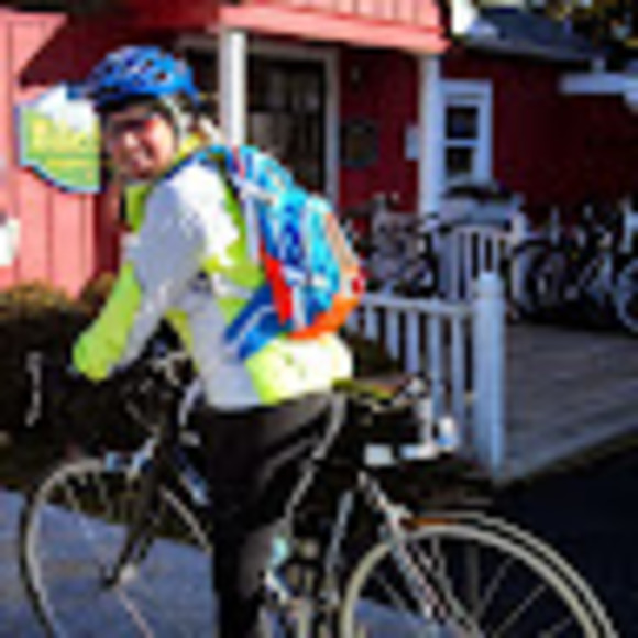 Meet your Posher, Ceej - Picture 1 of 1